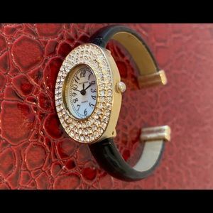 Vintage Waltham Quartz Watch, Cuff Bracelet, Hinged, needs a new battery